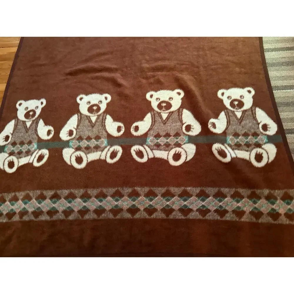VTG VUTEKS VUKOVAR Crown Crafts Teddy Bears Argyle Acrylic Blanket 60 x 80